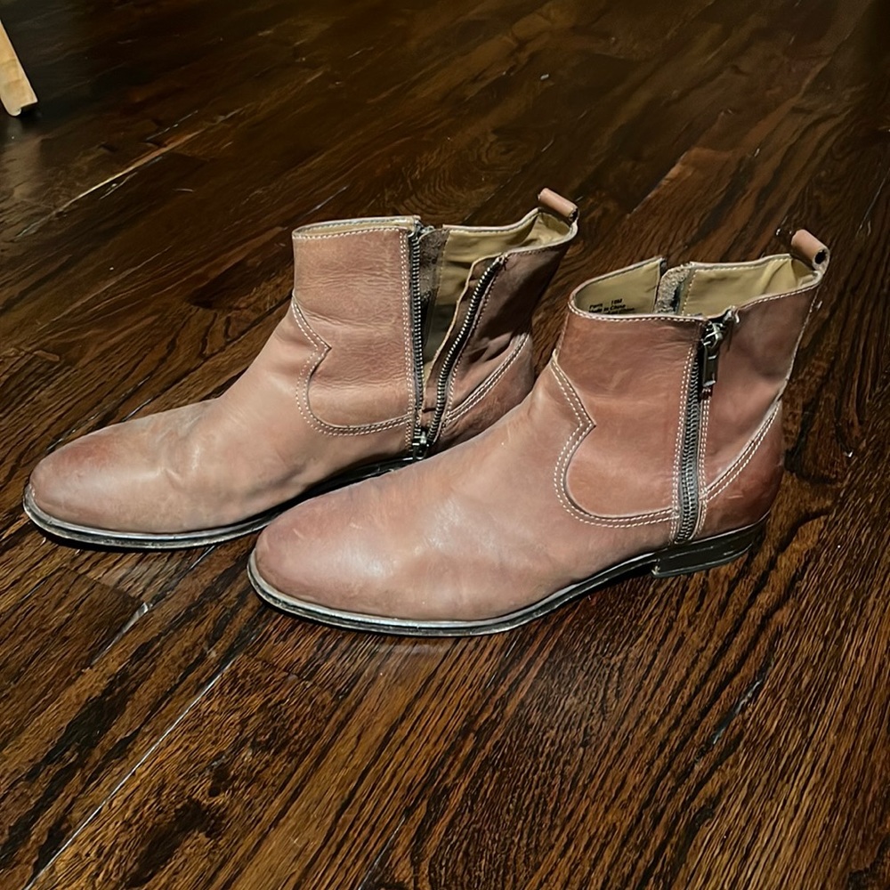 Saks Fifth Avenue Brown Leather Booties Size 10